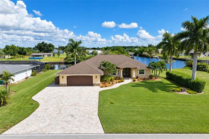 Property Photo:  4282 Gillot Boulevard  FL 33981 