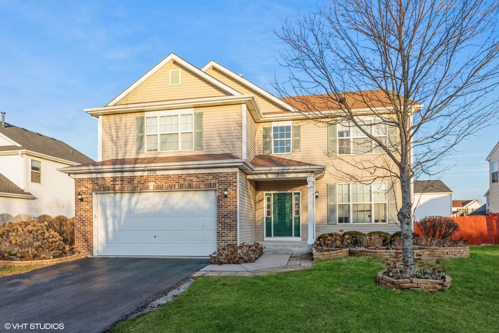 Property Photo: 1306 Fitzer Drive IL 60431