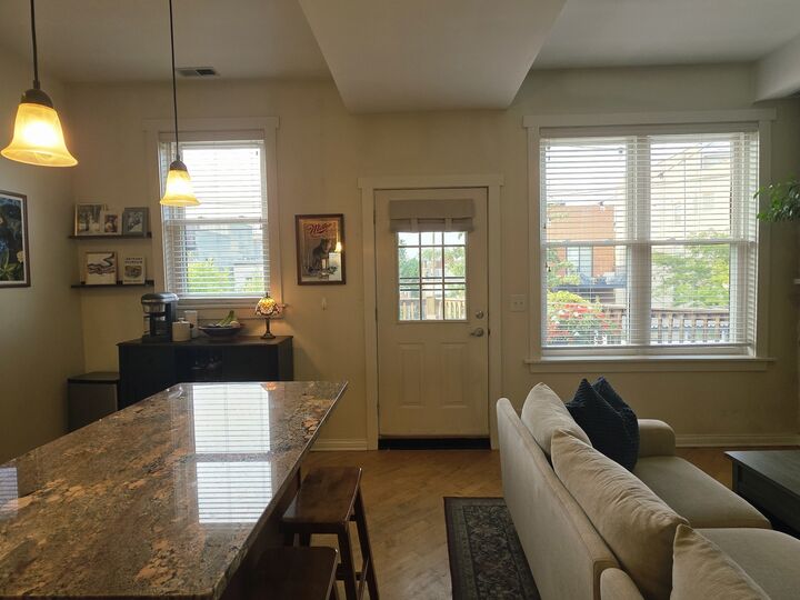 Property Photo:  2134 W Chicago Avenue 3N  IL 60622 