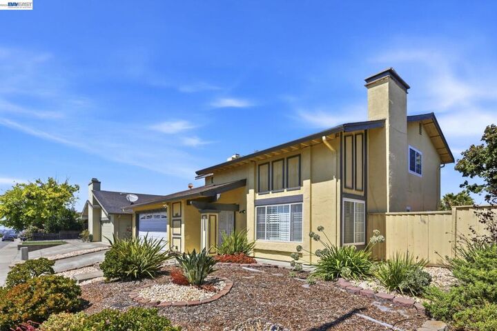 Property Photo: 148 Valley Oak Ln CA 94591