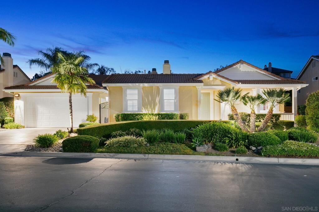 Property Photo:  10540 Pinion Trl  CA 92026 