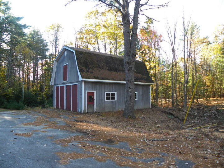 Property Photo:  392 Foss Road  ME 04048 