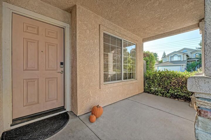 Property Photo:  1625 Jonquil Drive  CA 95747 