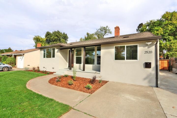 Property Photo: 2520 Roslyn CA 95821