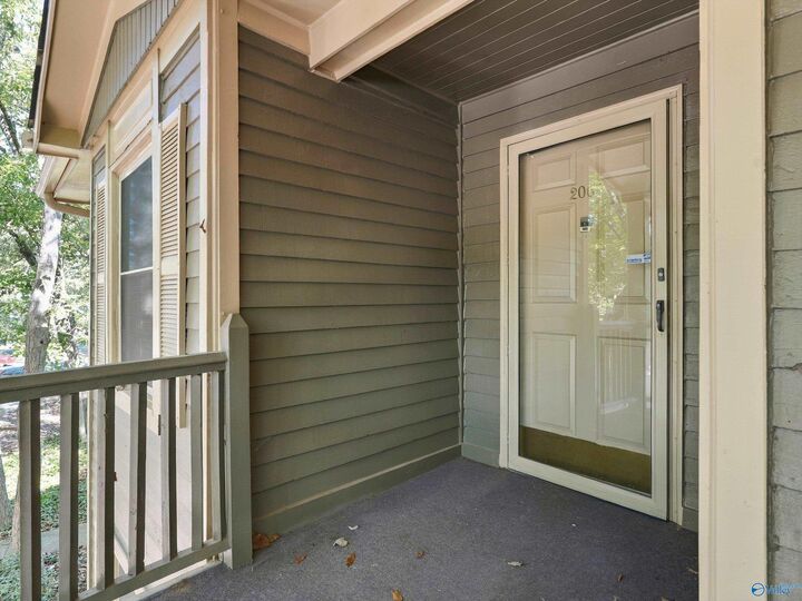 Property Photo: 2067 Woodlawn Drive 2067 AL 35802