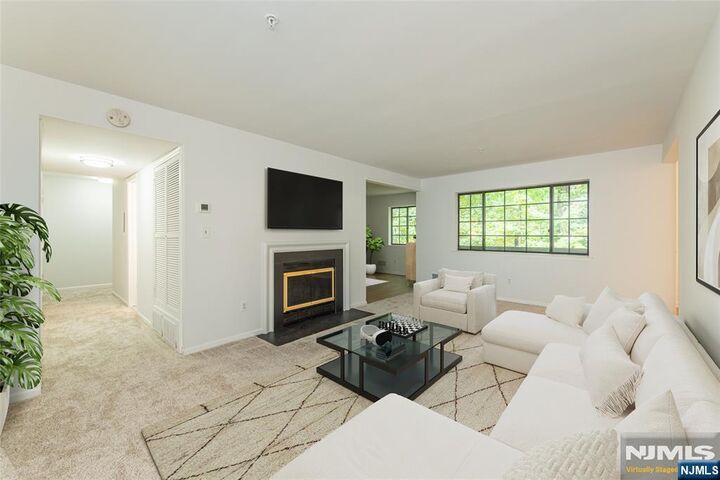 Property Photo:  1102 Faulkner Court  NJ 07430 