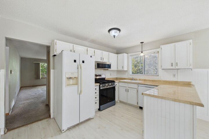 Property Photo:  455 W Eagle Lake Drive  MN 55369 