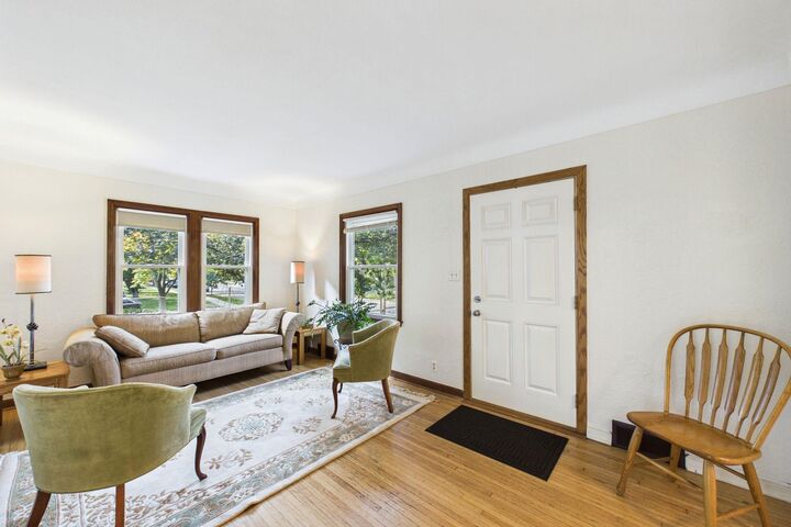 Property Photo:  1412 Edgerton Street  MN 55130 