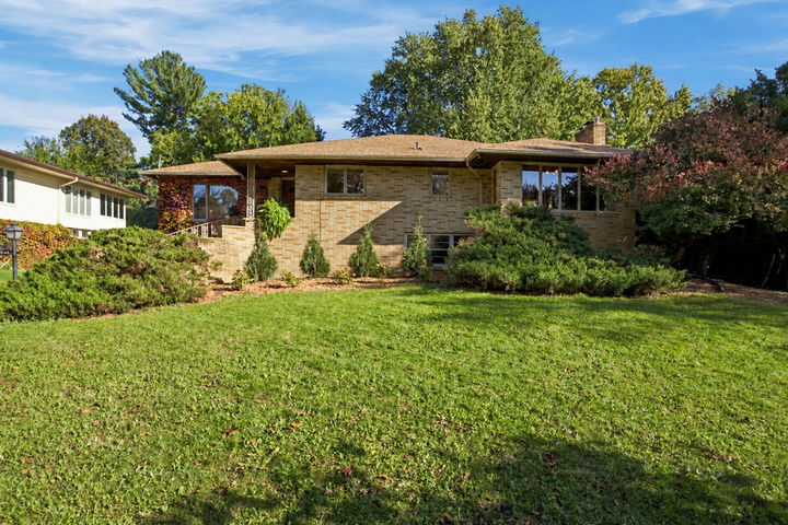 Property Photo:  1843 Colvin Avenue  MN 55116 
