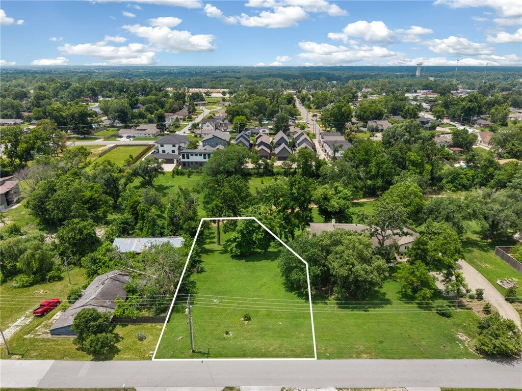 Property Photo: Lot 7 & 8 NW D Street AR 72712