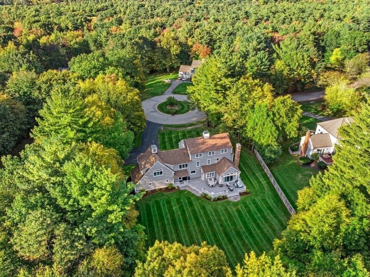 Property Photo:  62 Metacomet Way  MA 02050 