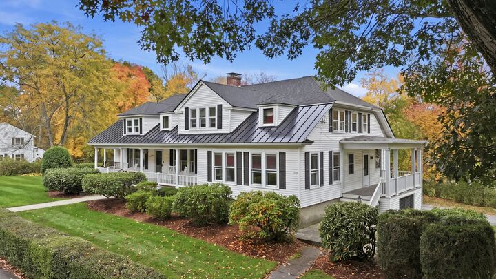 Property Photo: 206-208 School St MA 01534