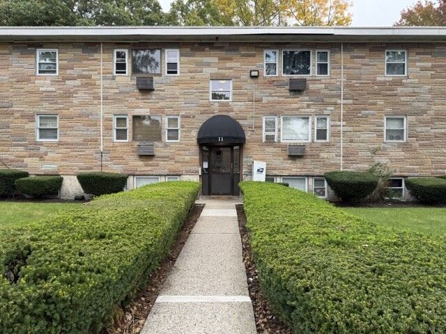 Property Photo:  11 Auna Dr 3  MA 02301 