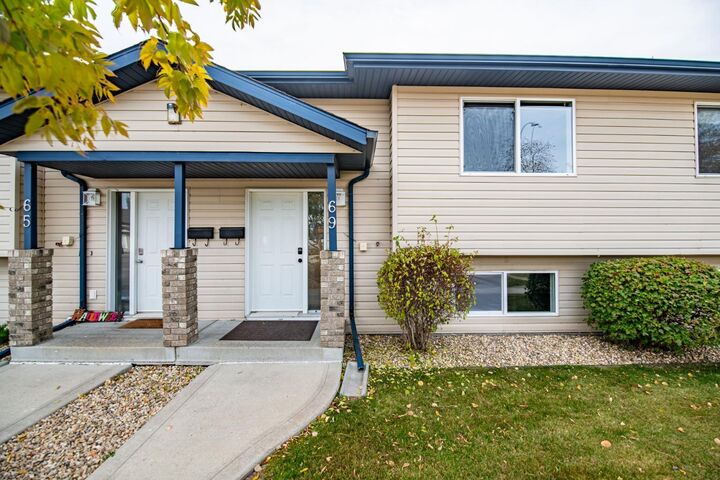 Property Photo:  69 Leung Place  AB T0M 0J0 