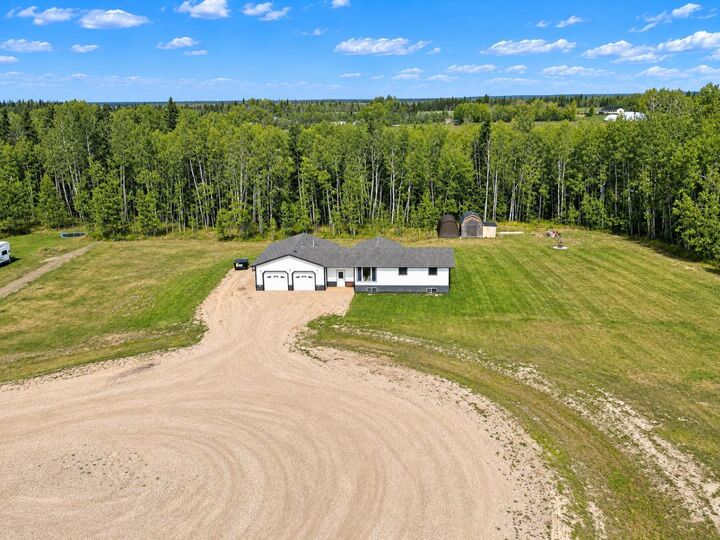 Property Photo:  116 Trickle Creek Road  AB T0H 2H0 