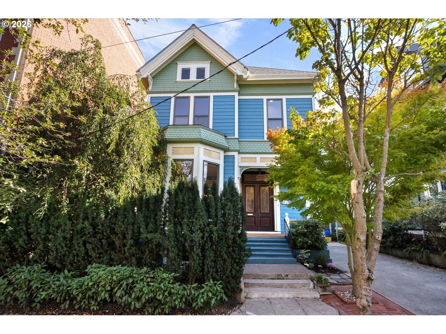 Property Photo: 414 NW 22nd Ave OR 97210