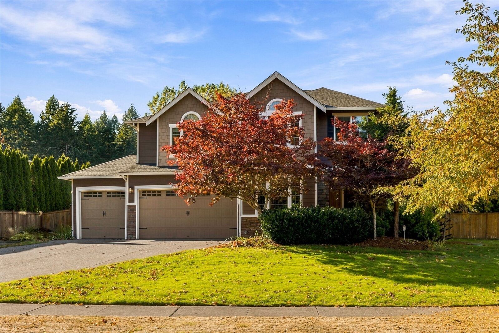 Property Photo:  3807  Lanier Court SE  WA 98503 