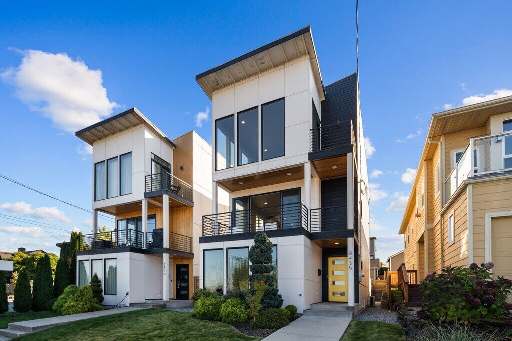 Property Photo:  8435 S 113th Street  WA 98178 