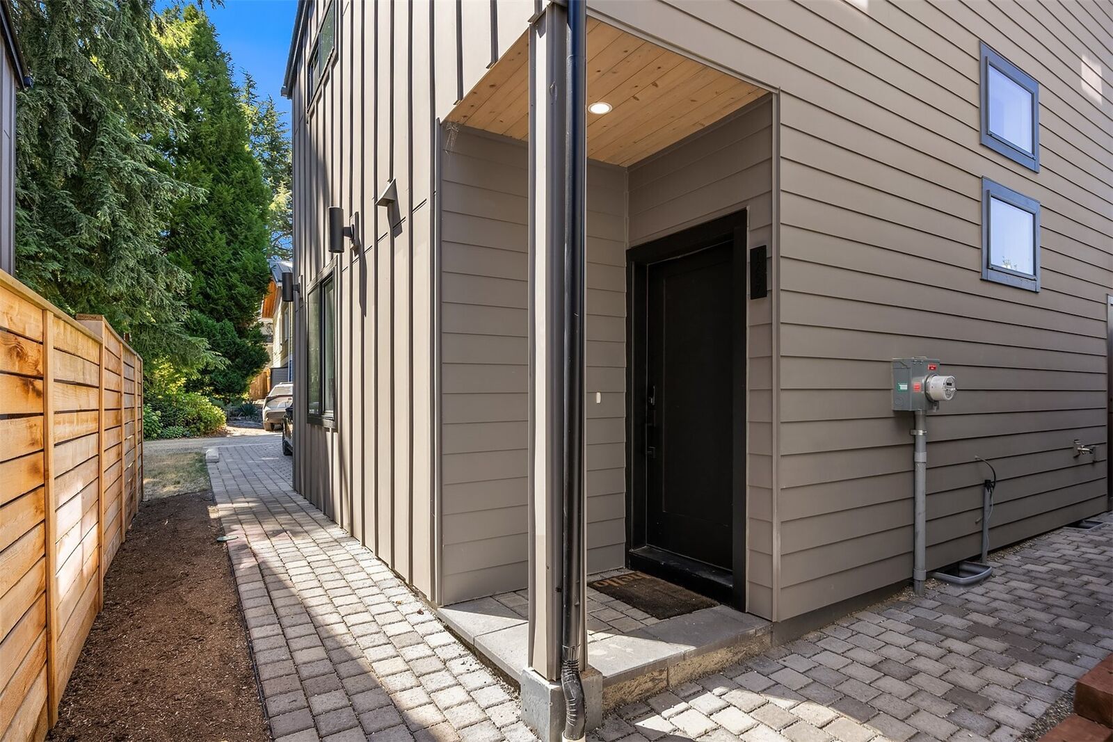 Property Photo:  1257 NE 100th Street  WA 98125 