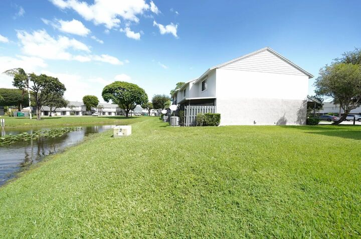 Property Photo:  4306 Inlet Circle  FL 33463 