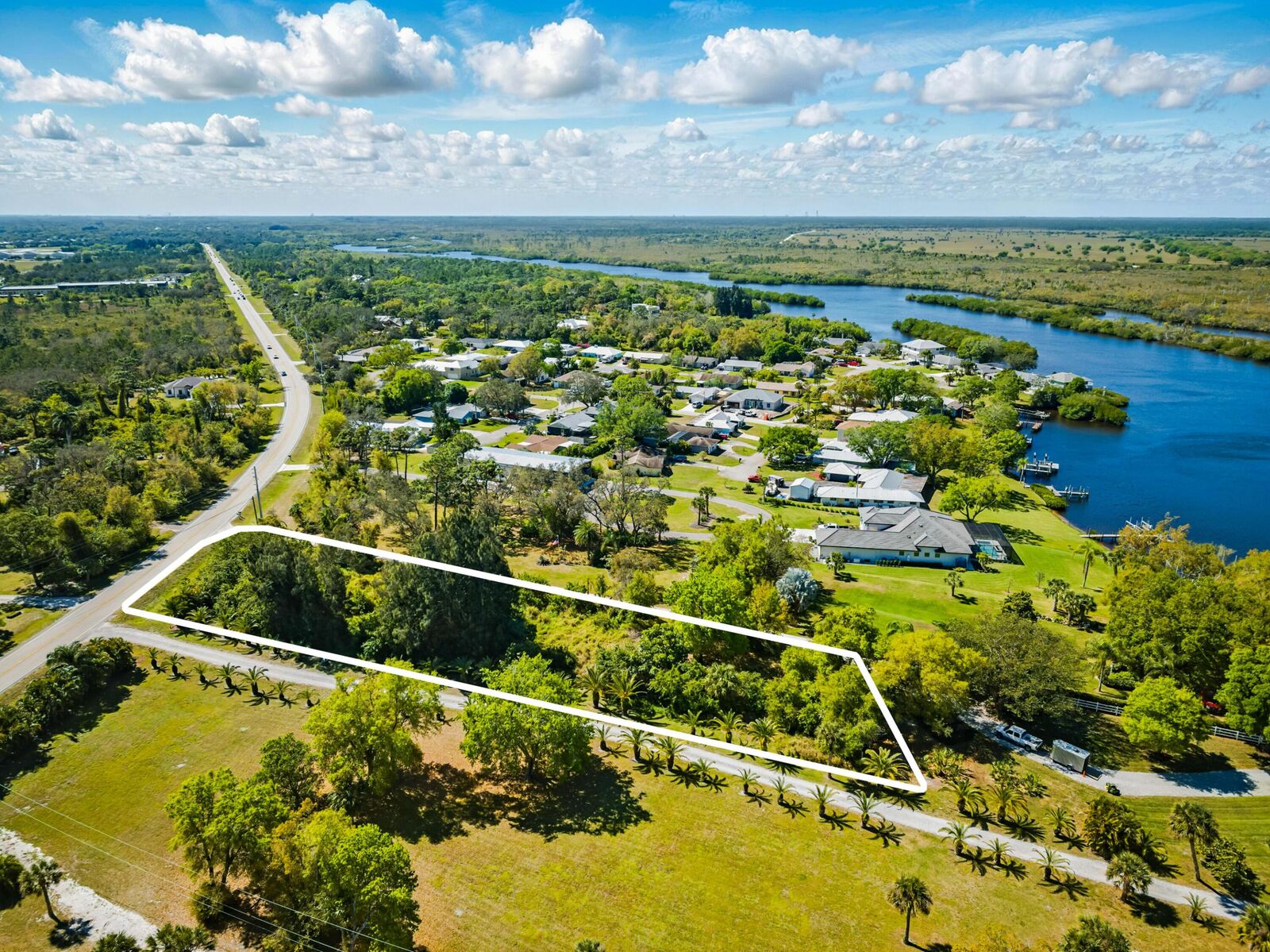 Property Photo: 12419 Roseland Road FL 32958