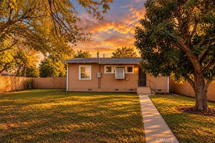 Property Photo: 760 E G CA 91764