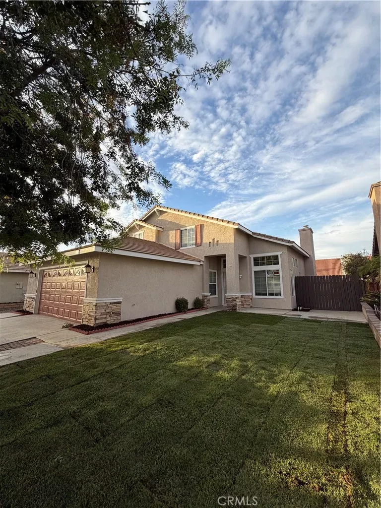 Property Photo: 3020 Hampton CA 92545