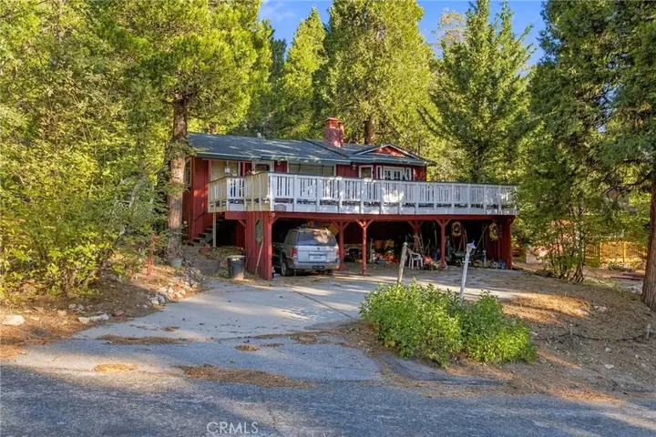 Property Photo:  31136 Mountain Oak Drive  CA 92382 