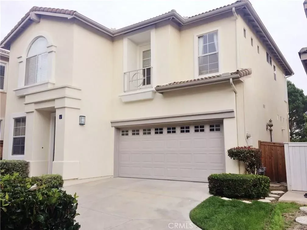 Property Photo:  5 Camillo  CA 92656 