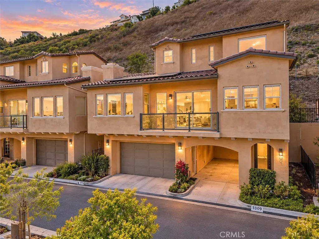 Property Photo:  1009 Price Canyon Road  CA 93449 