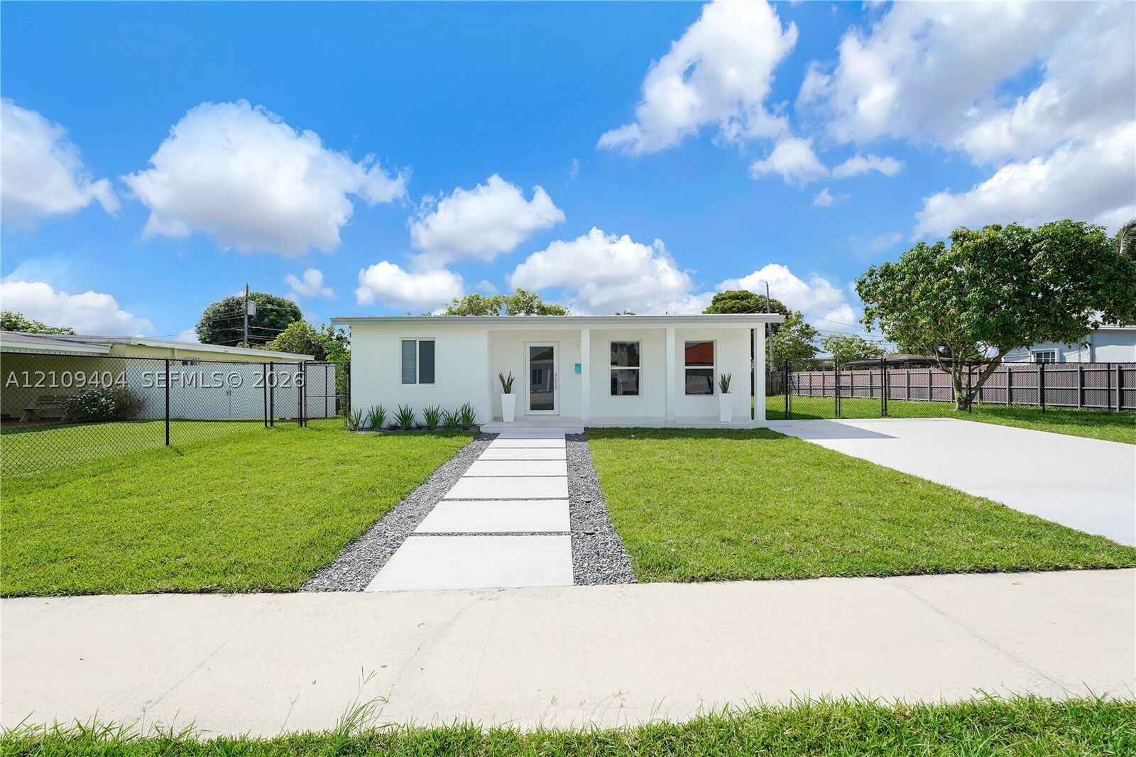 Property Photo:  10730 SW 48th Ter  FL 33165 