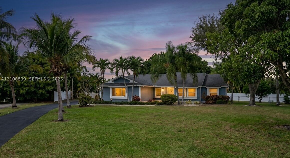 Property Photo: 15440 SW 148th Pl FL 33187