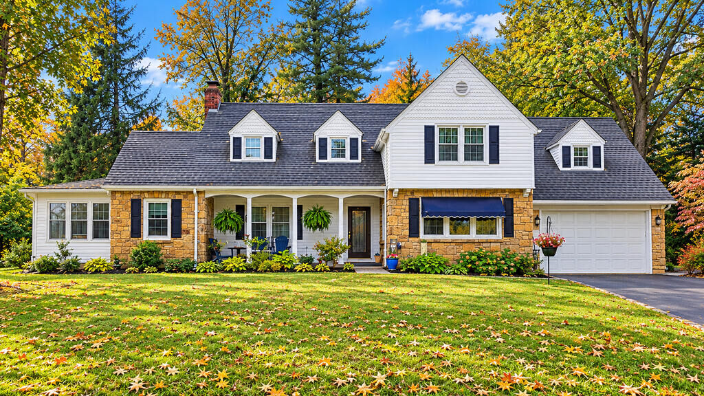 Property Photo:  