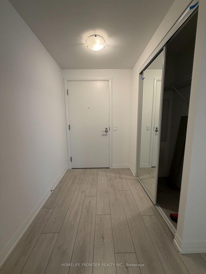 Property Photo:  400 King Street W 3008  ON M5V 0X8 
