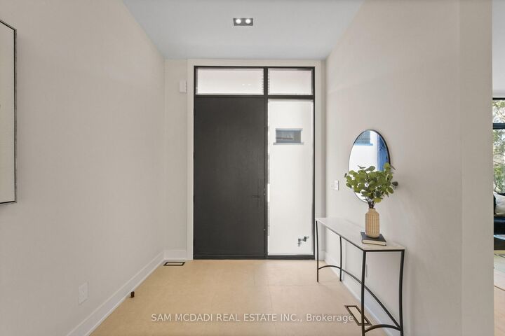 Property Photo:  362 Meadow Wood Lane  ON L5J 2S9 