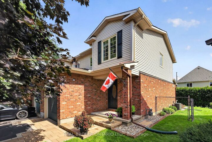 Property Photo:  140 Montana Way  ON K2J 4M4 