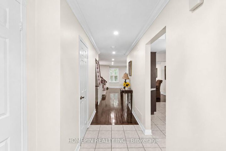 Property Photo:  84 Confederation Way  ON L3T 5R5 
