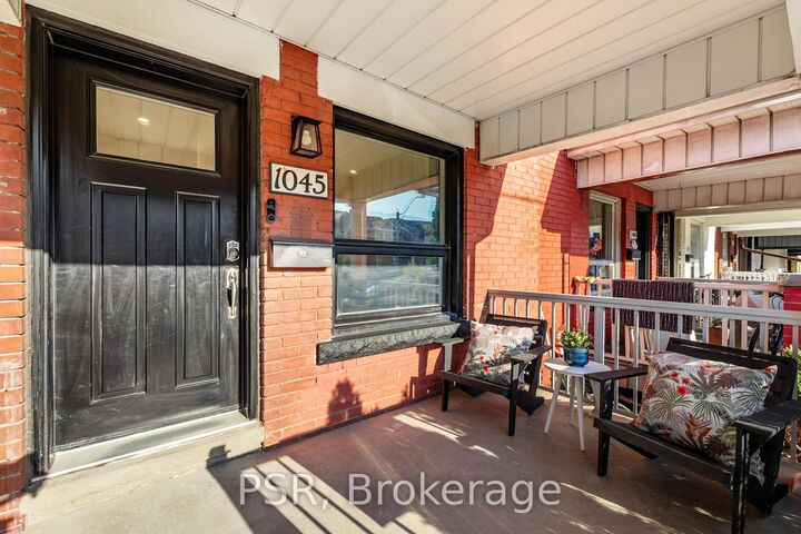 Photo de la propriété:  1045 Ossington Avenue  ON M6G 3V9 