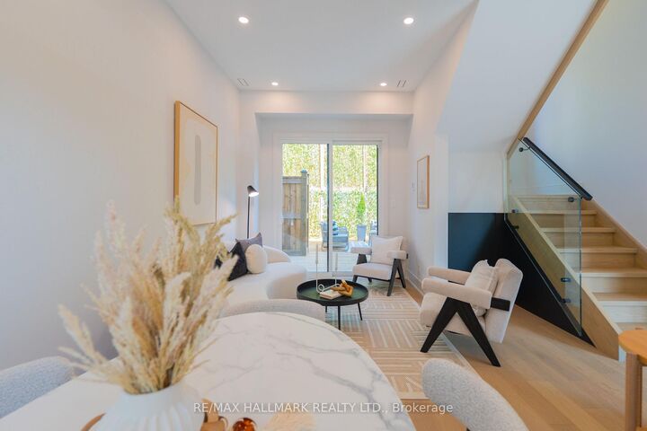 Property Photo:  22 Harriet Street  ON M4L 2E9 