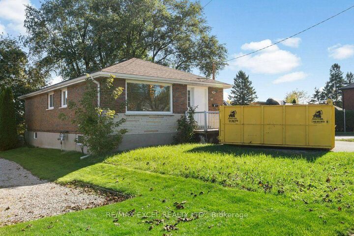 Property Photo:  65 Wilson Road N  ON L1G 6E1 