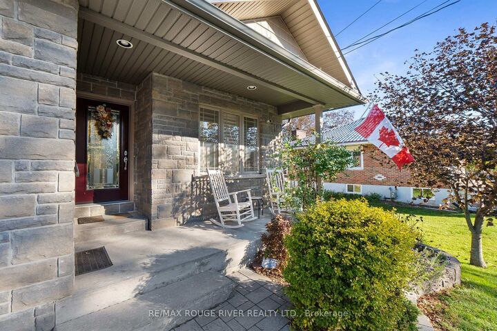 Property Photo:  42A Chapel Street  ON K0K 1H0 