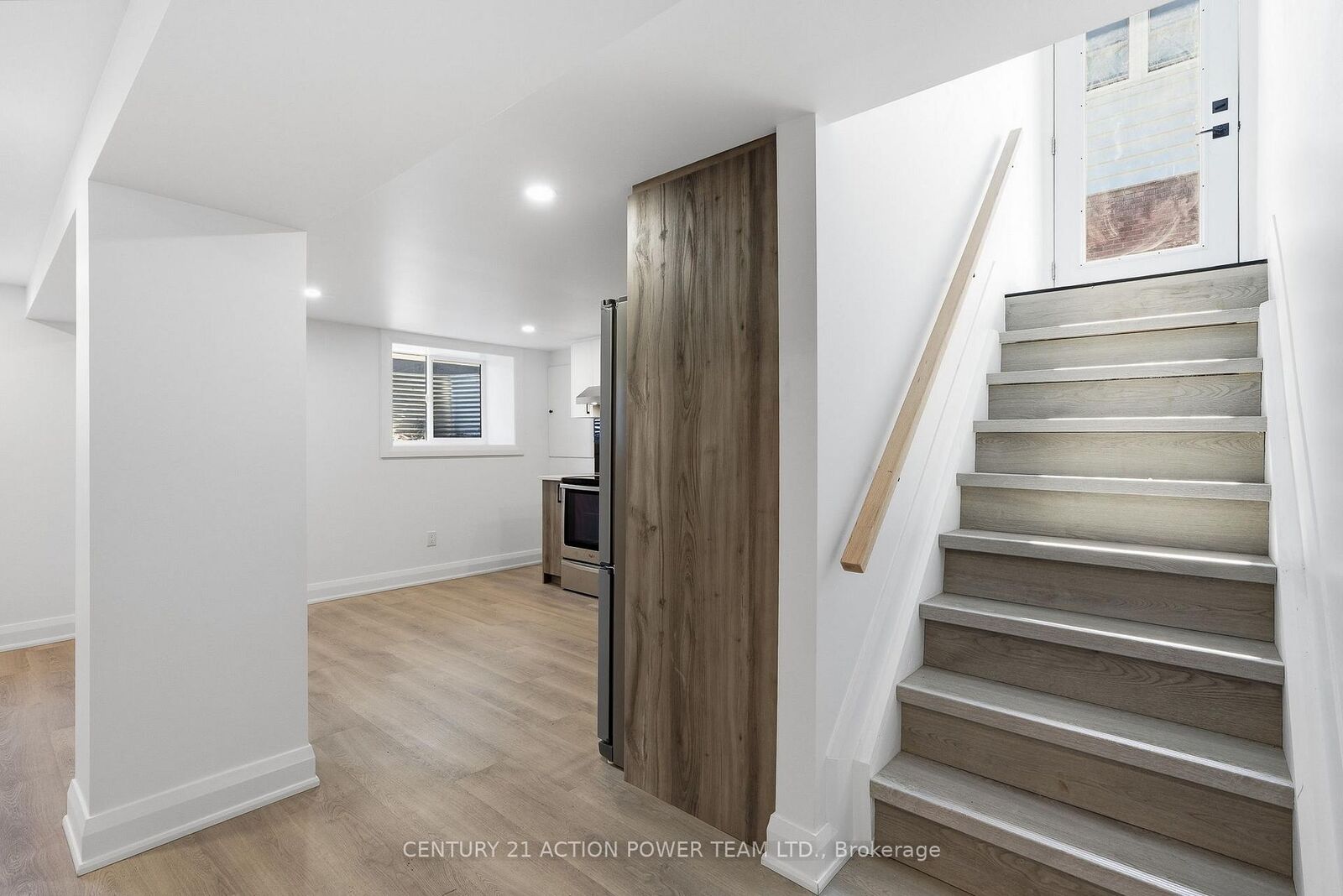 Property Photo:  1831 Haig Drive S 2  ON K1G 2J2 