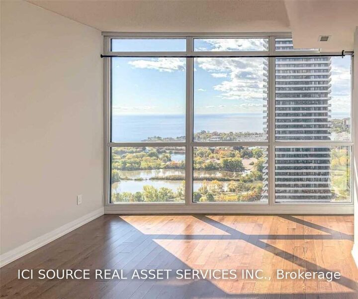 Property Photo:  59 Annie Craig Drive 2806  ON M8V 0C4 