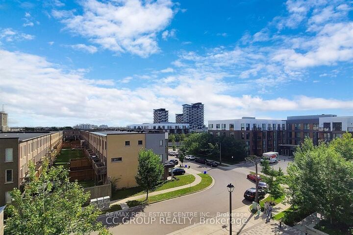 Property Photo:  150 Sabina Drive 106  ON L6H 0W3 