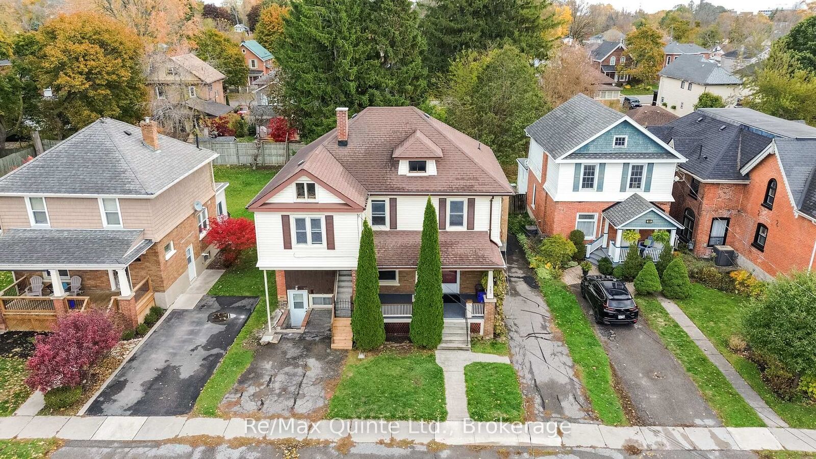 Property Photo:  163 Albert Street  ON K8N 3N5 