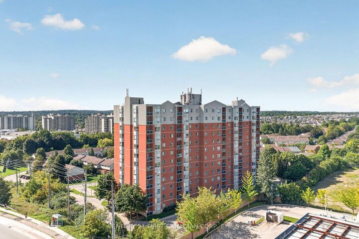Property Photo: 30 Chapman Court 1005 ON N6G 4Y4