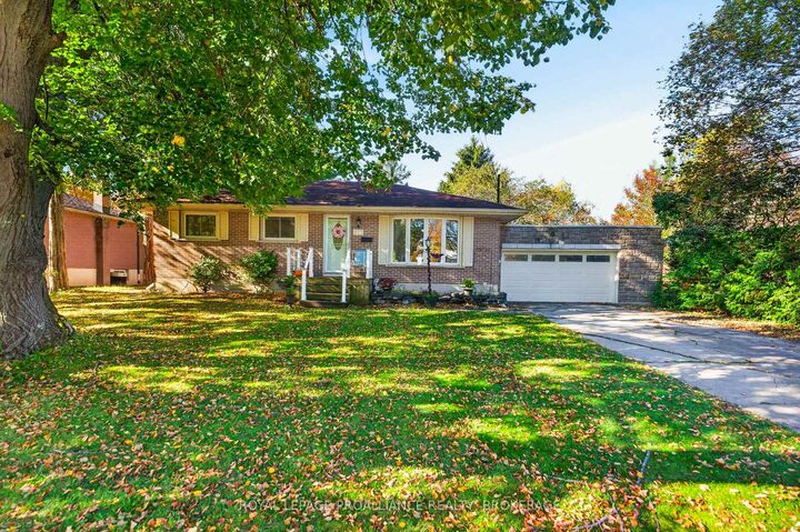 Property Photo:  413 Maple Ridge Drive  ON K7M 5P1 