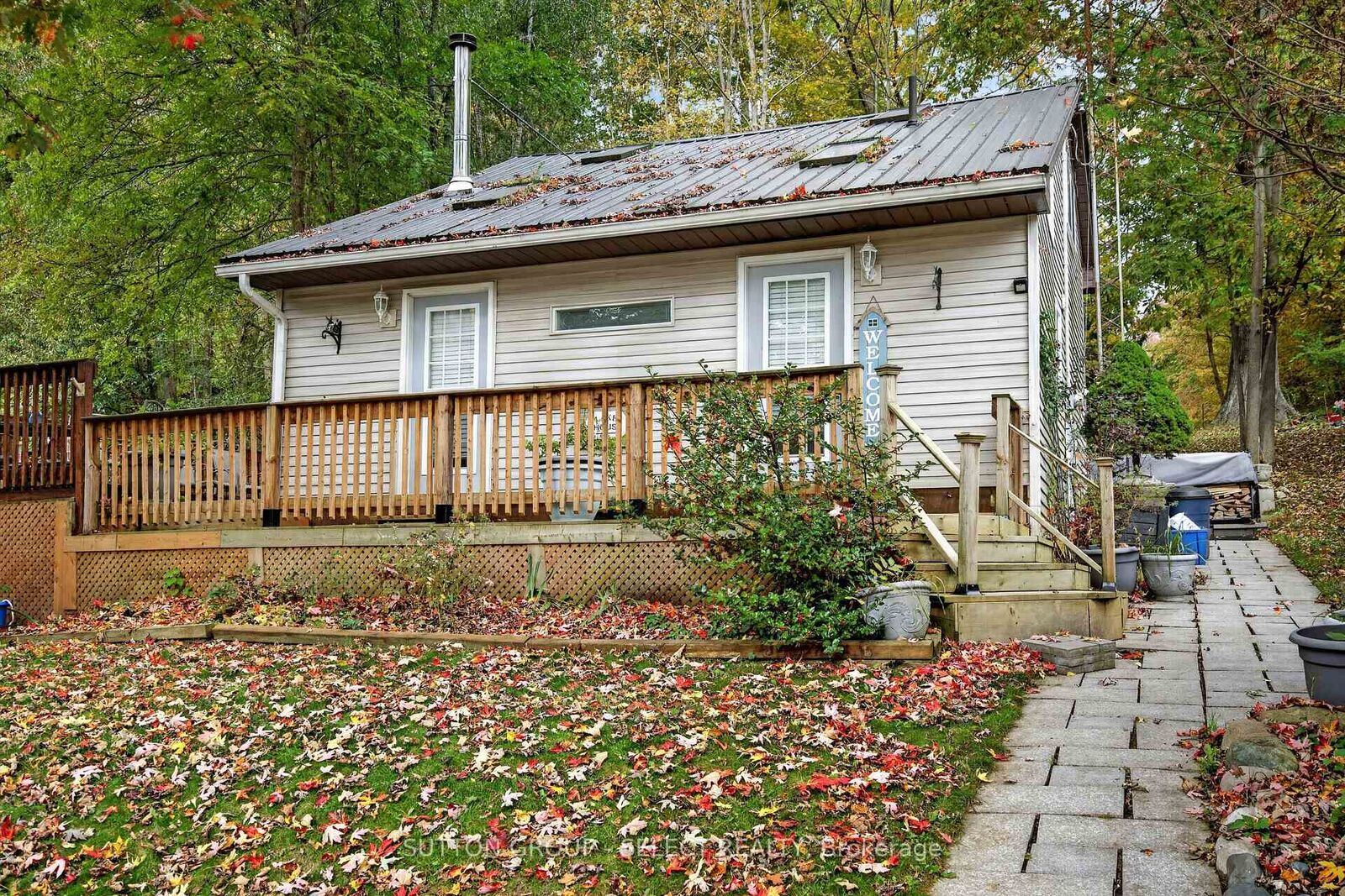 Property Photo:  27960 Park Drive  ON N0L 2M0 