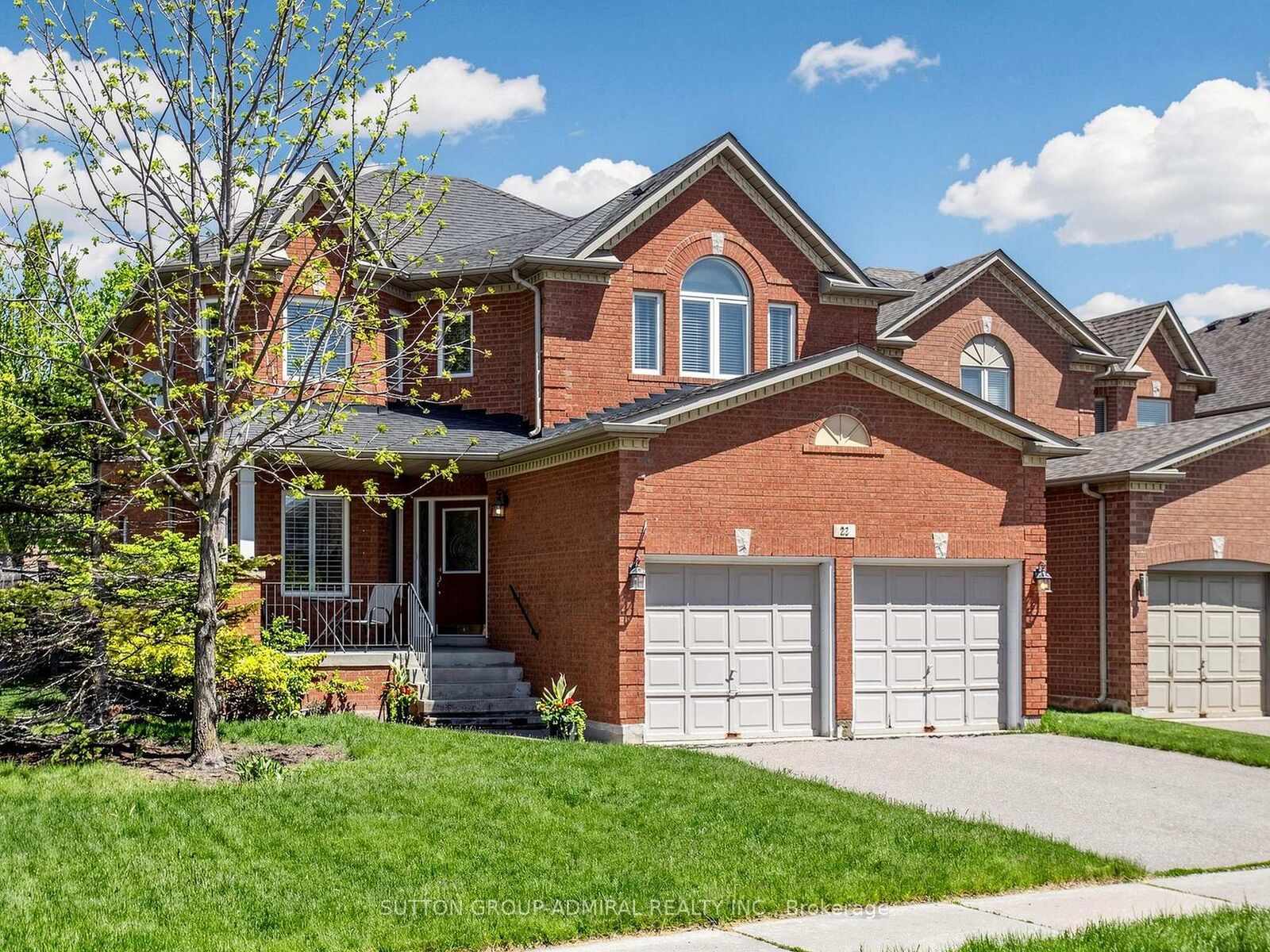 Property Photo:  22 Canyon Hill Avenue  ON L4C 0S3 