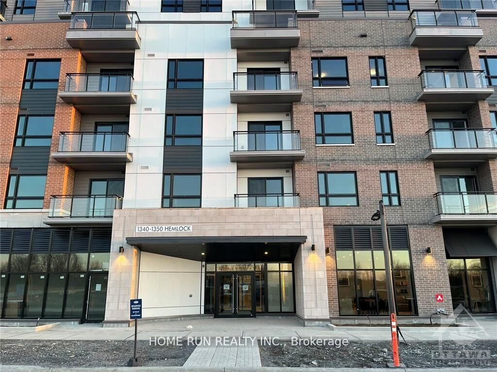 Property Photo:  1350 Hemlock Road 418  ON K1K 5C2 
